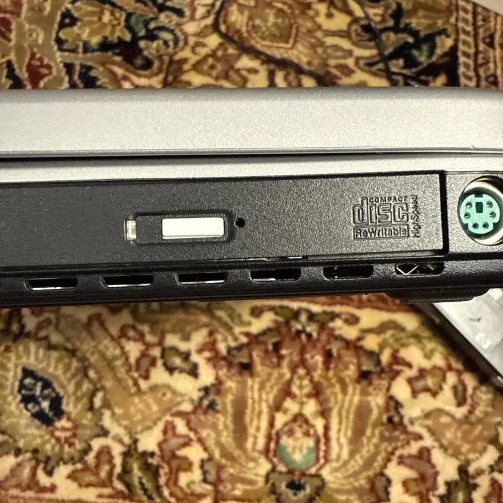 Laptop HP Pavilion ze4400